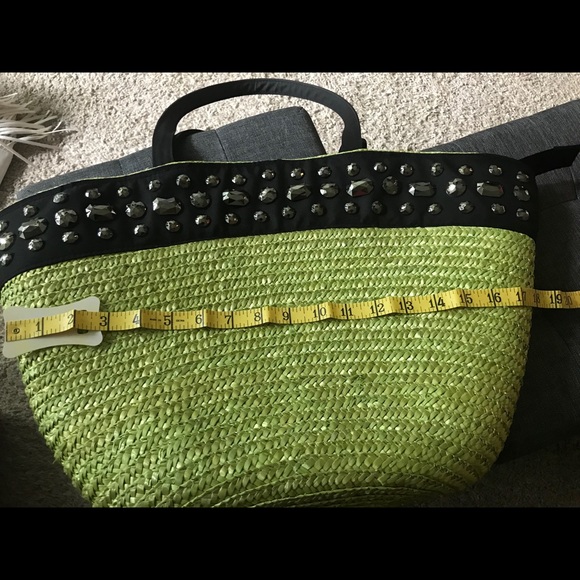 Beautiful Lime Green Studded Tote - Picture 12 of 13